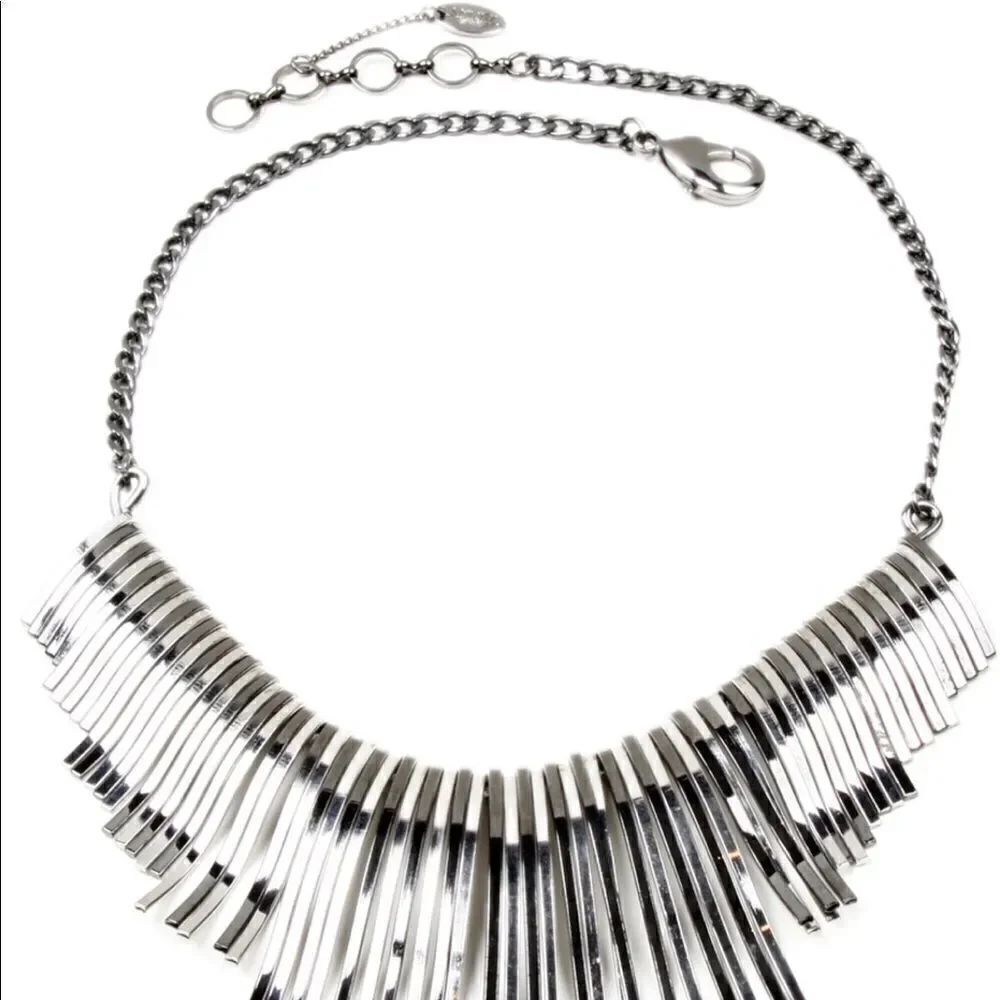 SILVER ADORE Me Necklace! - Picture 10 of 11